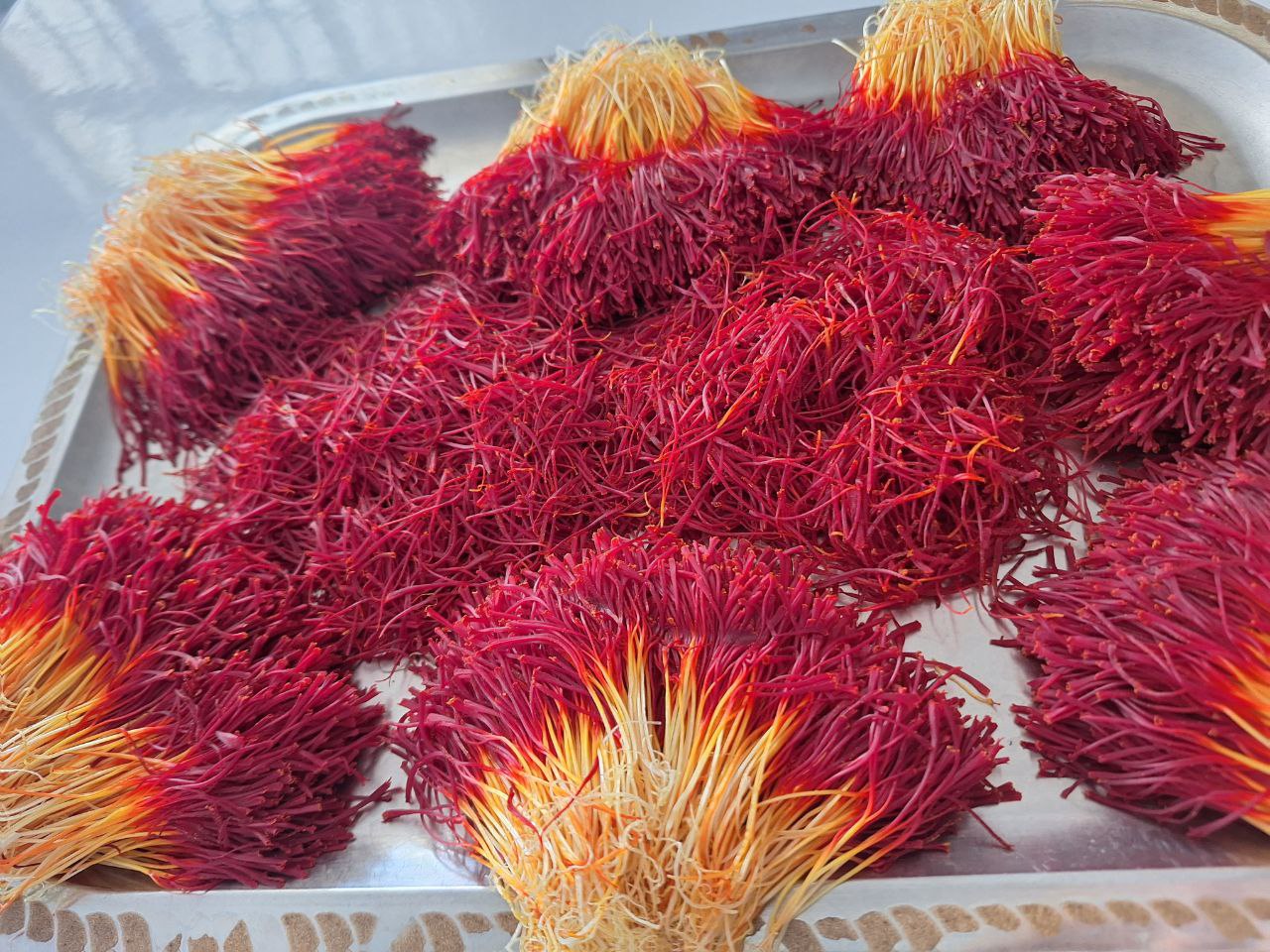 راهنمای خرید زعفران مرغوب و اصل